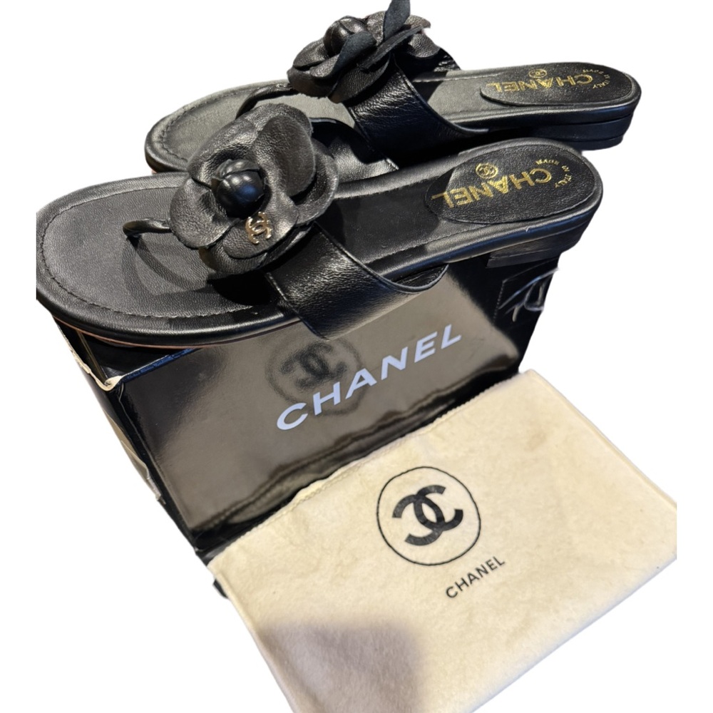 Authentic Like New Chanel Camellia Flower Sandal Women’s 37, Black - Picture 3 of 16